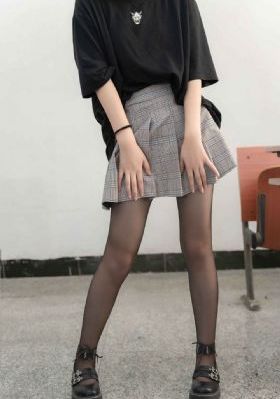 脱了她裙子摸进她的内裤亲吻网站_超清高清迅雷在线观看